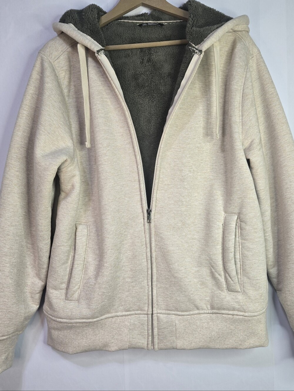 Member's Mark Men Size L Sherpa Lined Hoodie, Tan with Olive Green Lining NWT